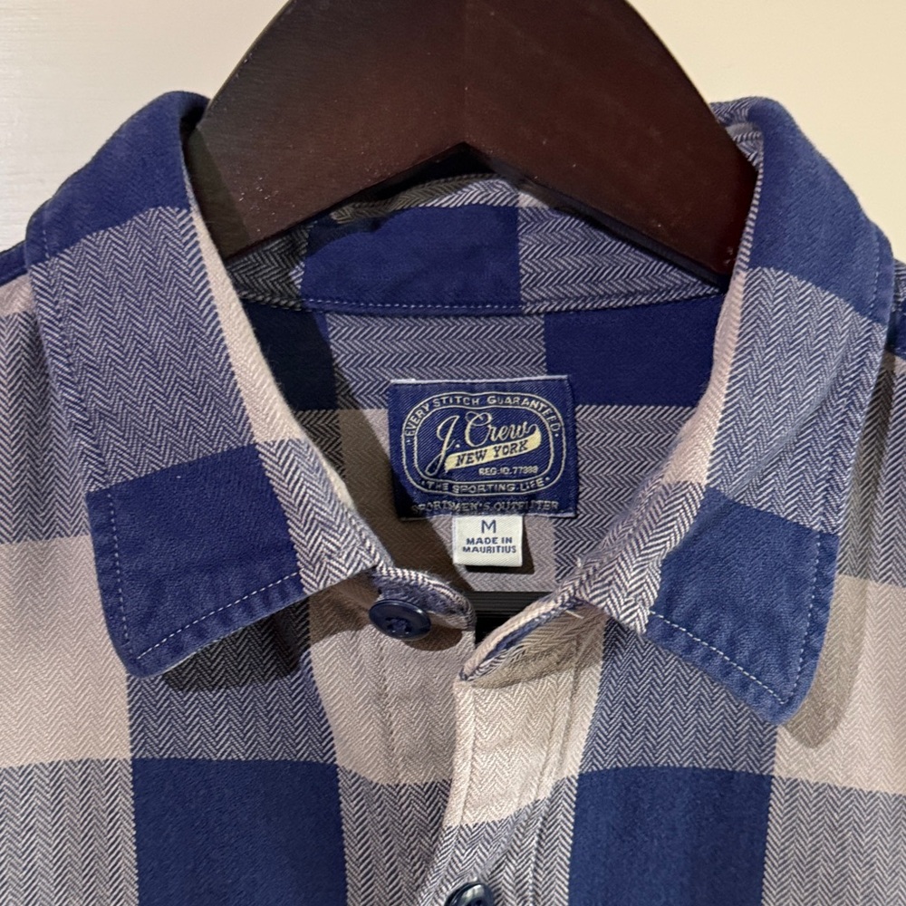 Men’s J. Crew Blue and Gray Buffalo Plaid Medium Weight Button Down Cotton Shirt - Picture 2 of 3